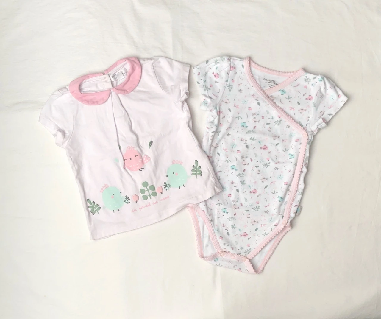 Lot manches courtes DPAM 12 mois: 1 body et 1 t-shirt